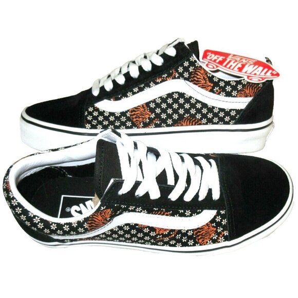 Vans Shoes - Vans Women's Old Skool Tiger Floral Black True White Skate shoes Size 6 NIB